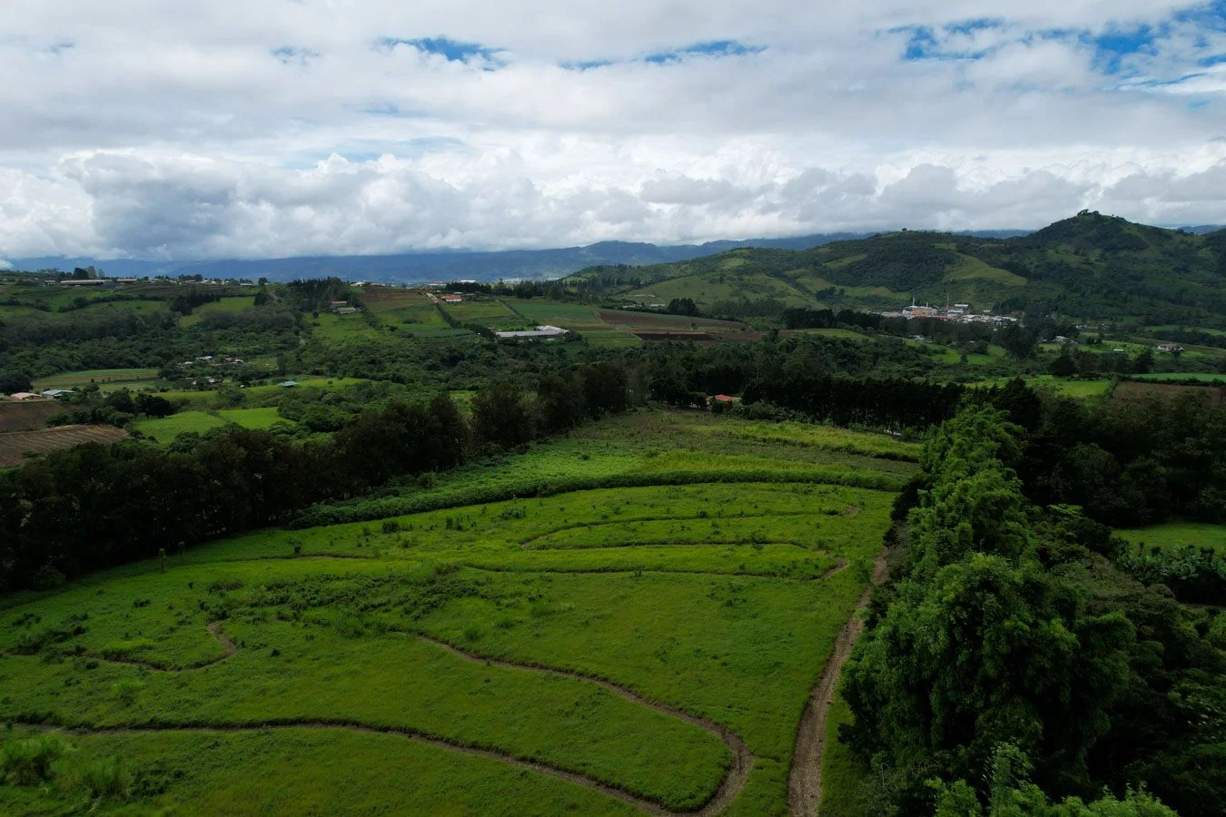 Oikoumene: A Natural Retreat in Ochomogo, Cartago