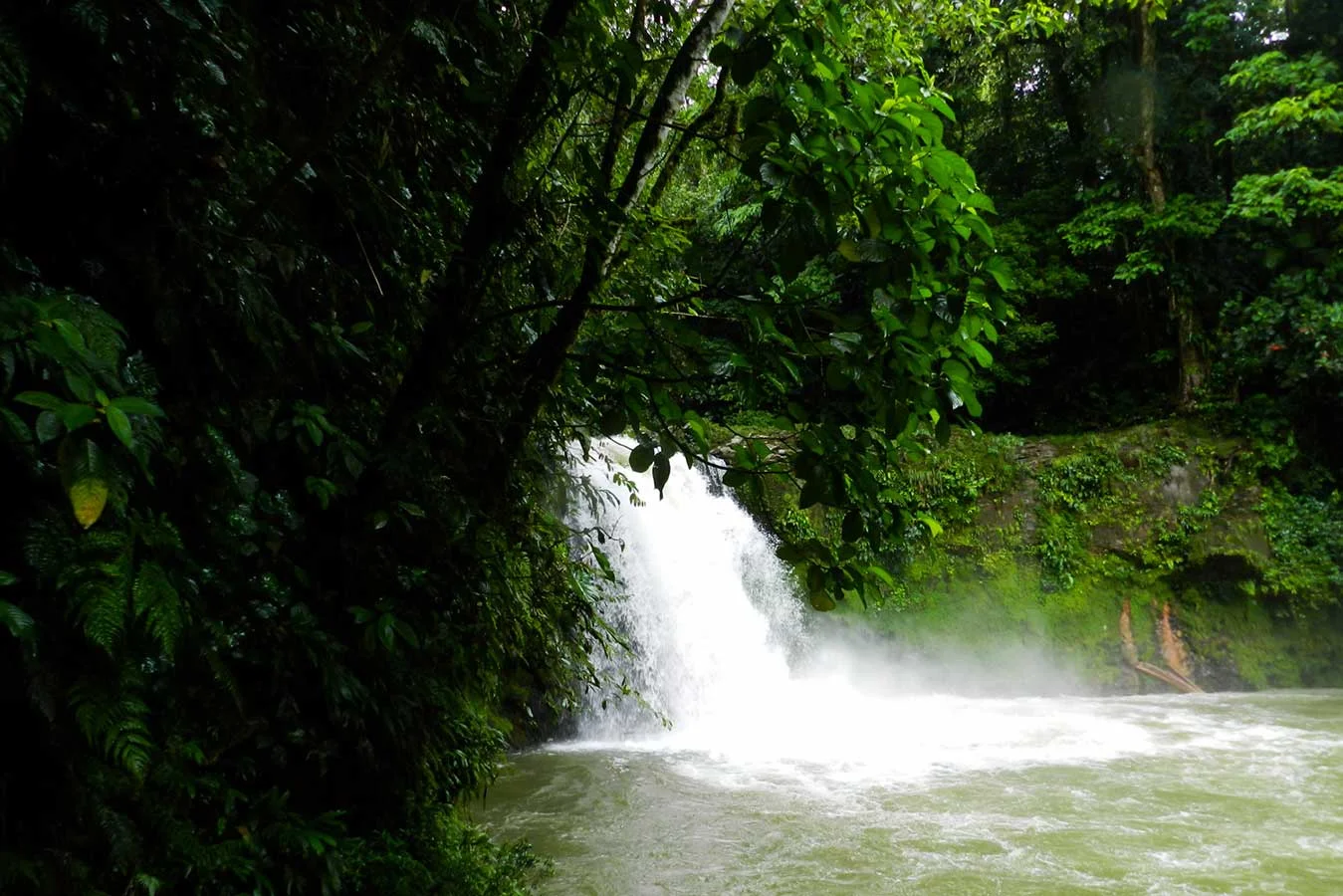 Catarata del Río Pozo Azul