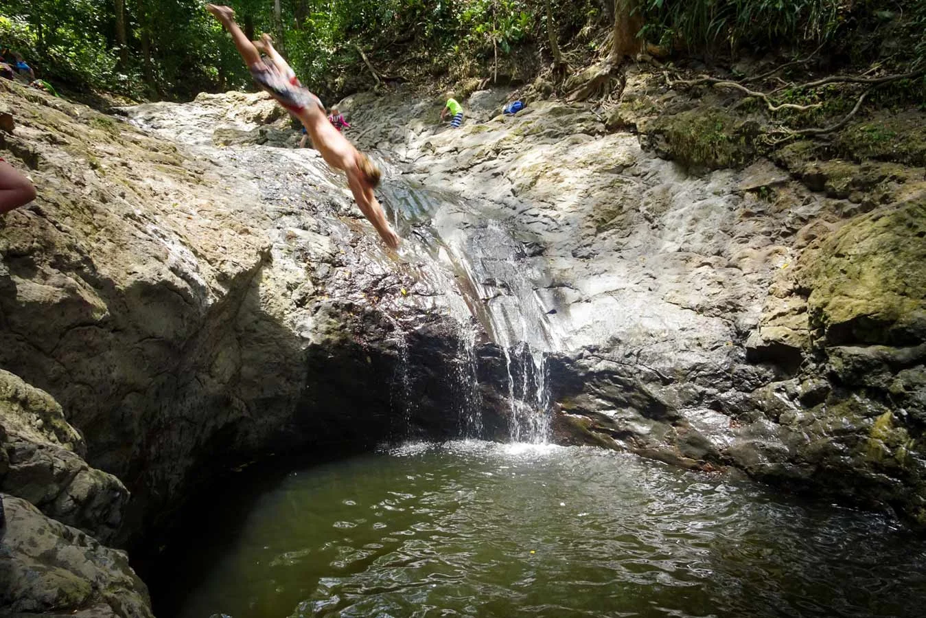 LAS PILAS DE PARRITA - PUNTARENAS